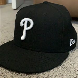 LIKE-NEW Philadelphia Phillies New Era hat